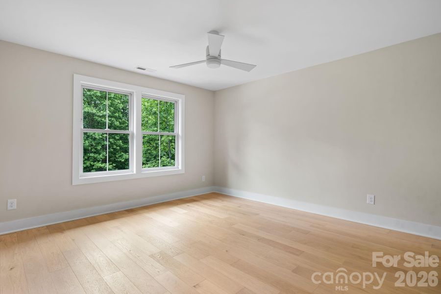 Spacious, unfurnished interior of a new home in , Lincolnton (Image 23).