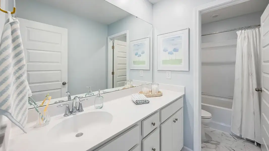 3565 Jasper Bath2 2of2 F2 Base3