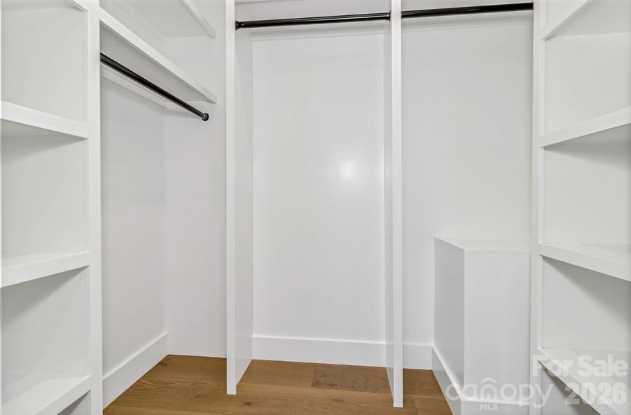 Spacious, unfurnished interior of a new home in , Fairview (Image 37).