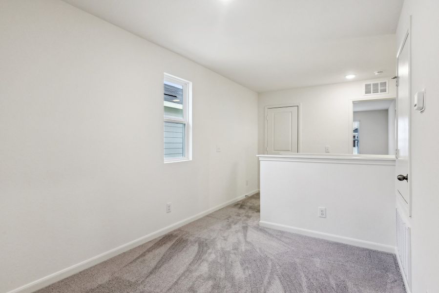 Representative unfurnished interior of a home built from the Ross by Starlight Homes in Pinckney Place, North Charleston (Image 18).