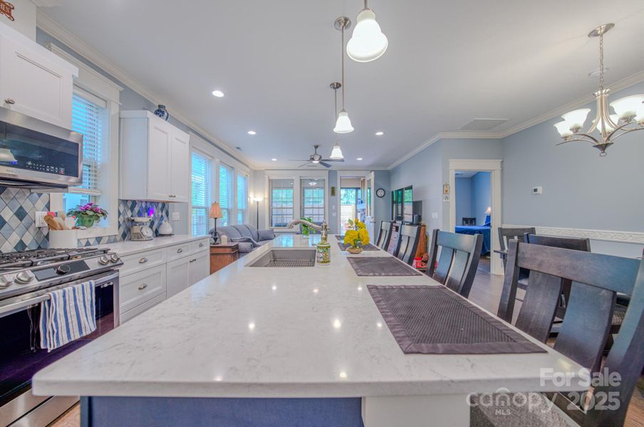 Image 34 of a home in .