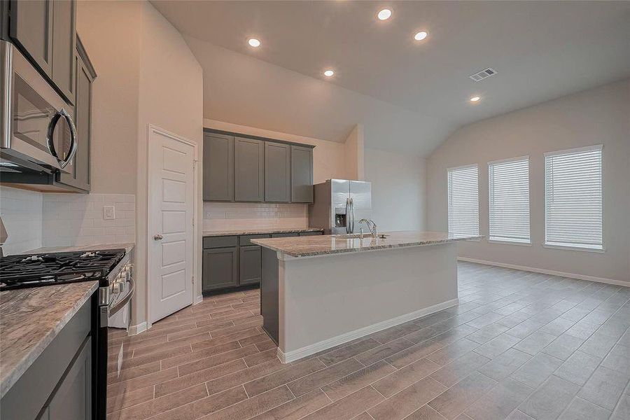 Furnished interior view inside a new home in River Ranch, Dayton (Image 12).