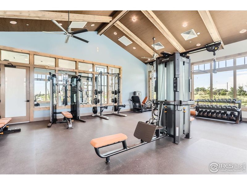 Community amenities in Mountain Brook, Longmont (Image 33).