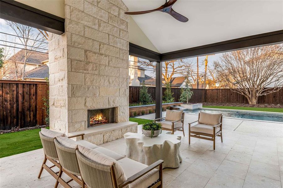 Exterior details and patio area of a home in , Dallas (Image 3).