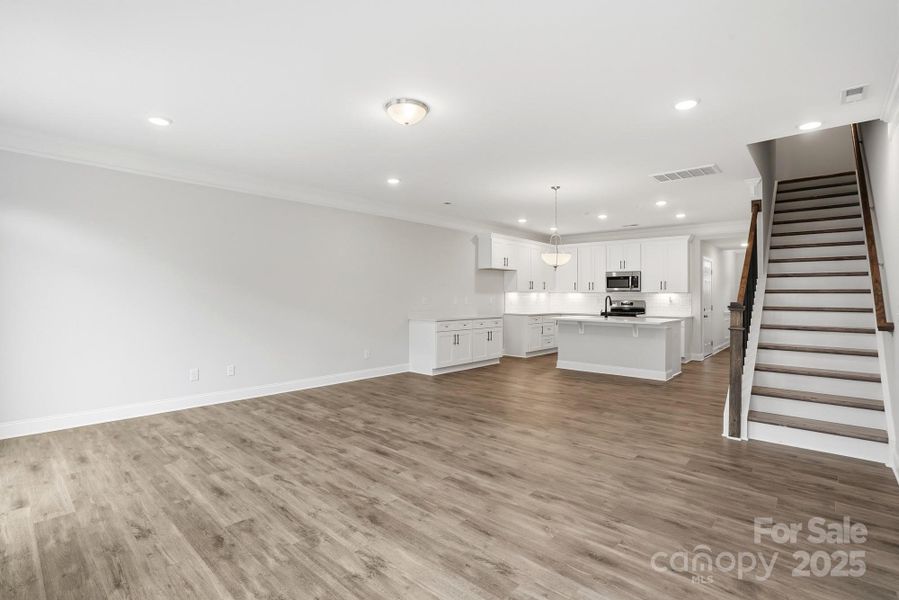 Spacious, unfurnished interior of a new home in Harrisburg Village, Harrisburg (Image 18).
