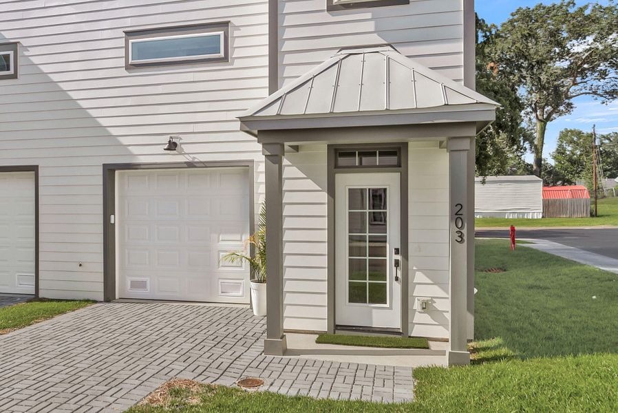 Exterior details and patio area of a home in , North Charleston (Image 45).