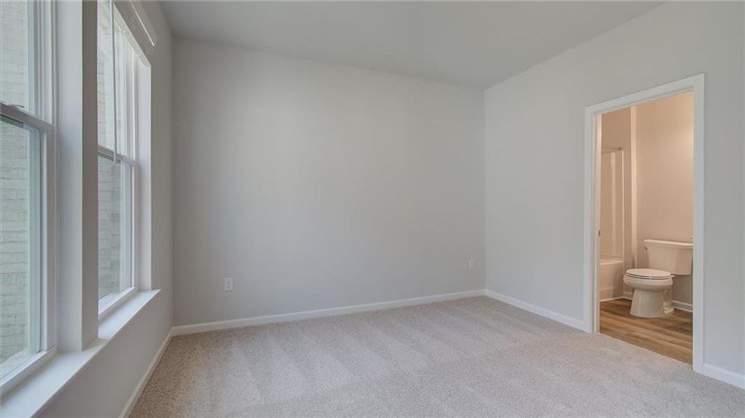 Spacious, unfurnished interior of a new home in Trinity Park, McDonough (Image 24).