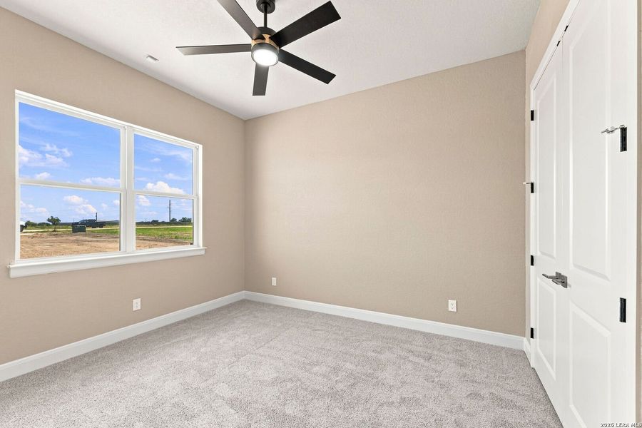 Spacious, unfurnished interior of a new home in , Seguin (Image 25).