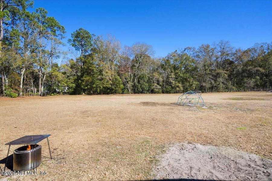 Natural landscape and outdoor views near  in Jacksonville (Image 33).