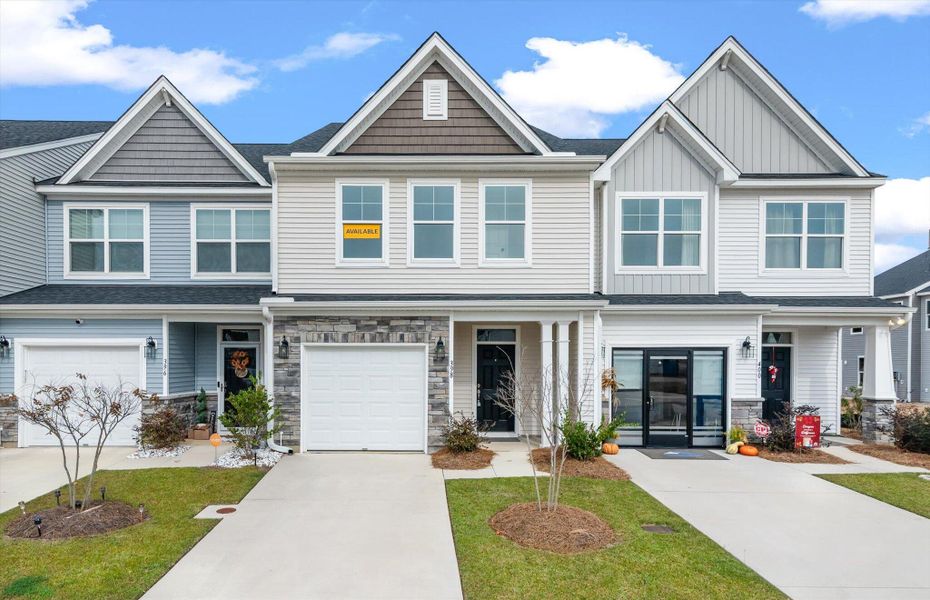 Front exterior of a new home in , Goose Creek, SC, highlighting curb appeal (Image 1). Front exterior of a new home in , Goose Creek, SC, highlighting curb appeal (Image 1).
