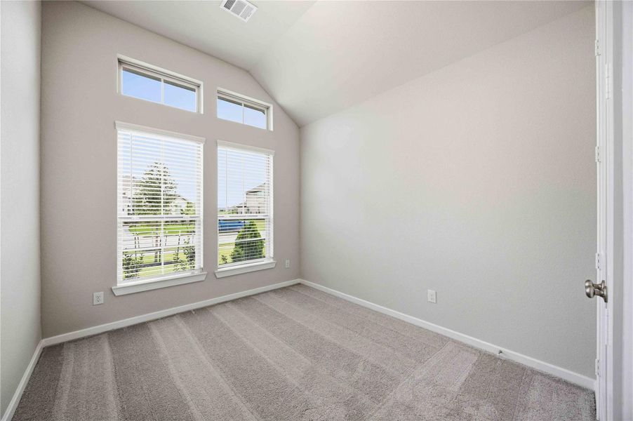 Spacious, unfurnished interior of a new home in Lago Mar  50'  &  55', Texas City (Image 14).