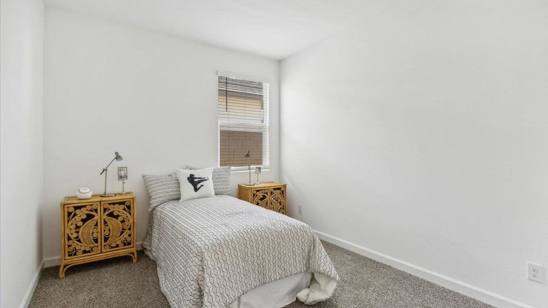 Representative furnished interior of a home built from the Justin by D.R. Horton in Sorrento, Maricopa (Image 30).