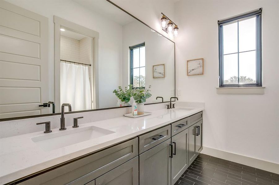 Furnished interior view inside a new home in , Weatherford (Image 12).