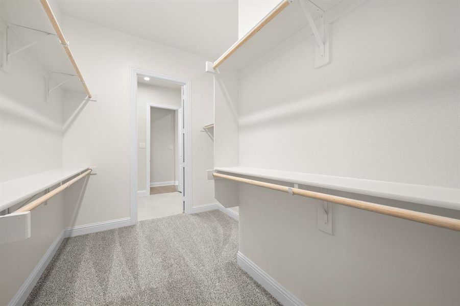 Spacious, unfurnished interior of a new home in , Burleson (Image 30). Spacious, unfurnished interior of a new home in , Burleson (Image 30).