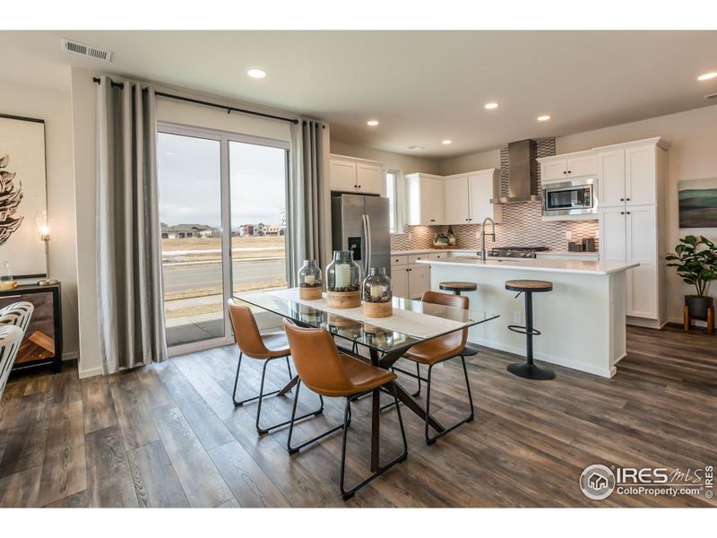 EXAMPLE PHOTO: DINING ROOM