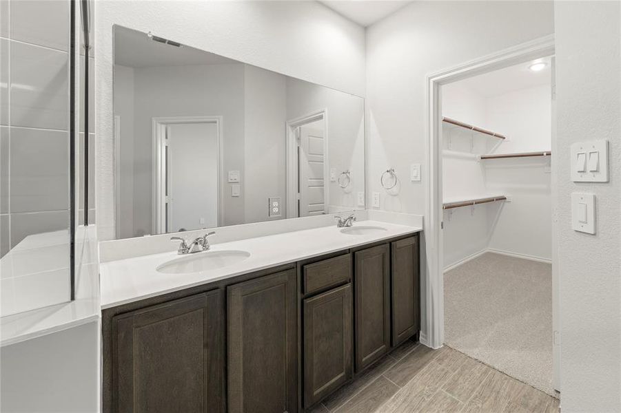 21. 1617 Meadow Crest - Bath (2) 21. 1617 Meadow Crest - Bath (2)