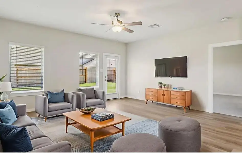 Photo is not of the actual home, but is an inspirational photo of builder’s model home and may depict options, furnishings, and/or decorator features that are not included Photo is not of the actual home, but is an inspirational photo of builder’s model home and may depict options, furnishings, and/or decorator features that are not included