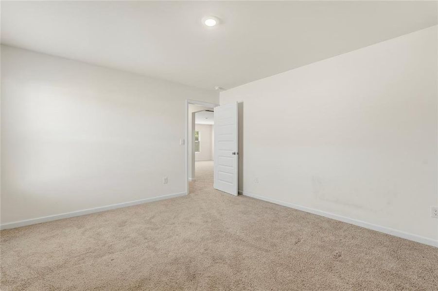Spacious, unfurnished interior of a new home in Bridle Creek, Locust Grove (Image 21). Spacious, unfurnished interior of a new home in Bridle Creek, Locust Grove (Image 21).