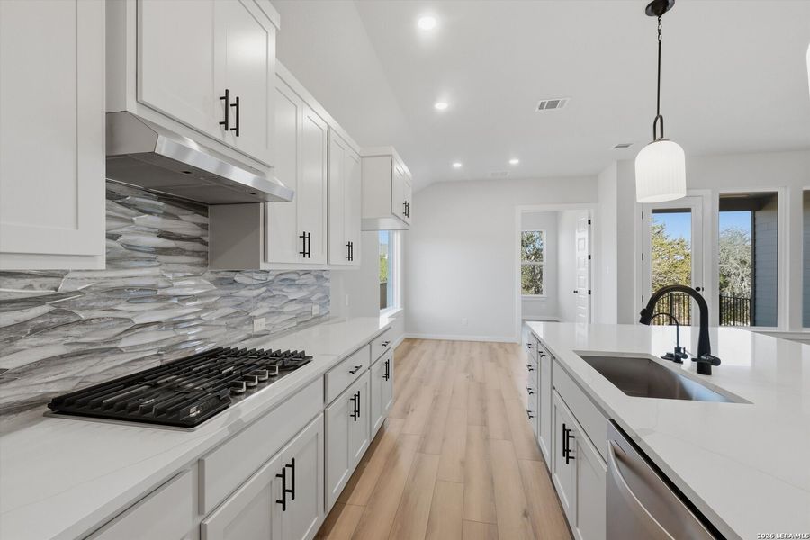 Furnished interior view inside a new home in Meyer Ranch, New Braunfels (Image 5).