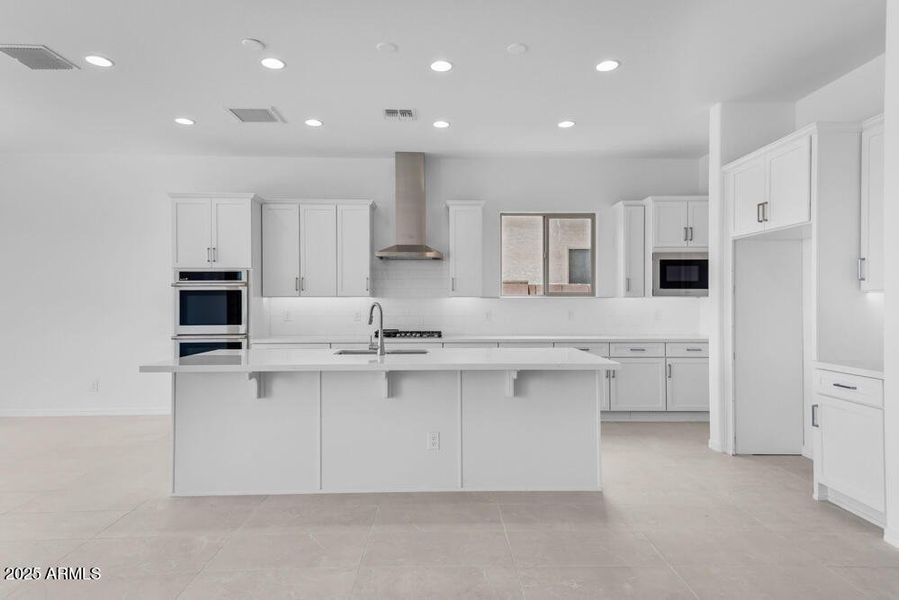 8825 W Vermont Avenue - Ready Now 8825 W Vermont Avenue - Ready Now