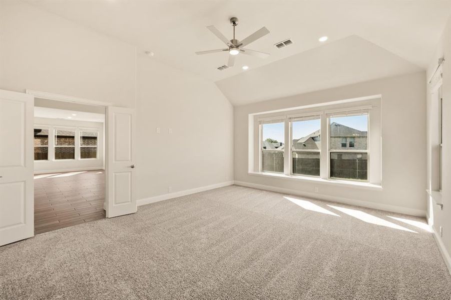 Spacious, unfurnished interior of a new home in The Grove, Midlothian (Image 17). Spacious, unfurnished interior of a new home in The Grove, Midlothian (Image 17).