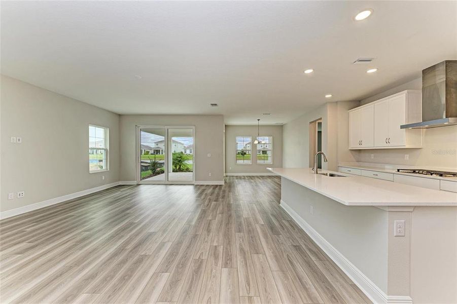 Spacious, unfurnished interior of a new home in Star Farms at Lakewood Ranch, Lakewood Ranch (Image 21).