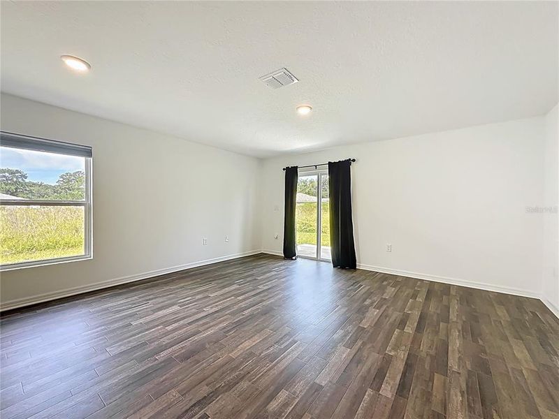 Spacious, unfurnished interior of a new home in , Crescent City (Image 12).