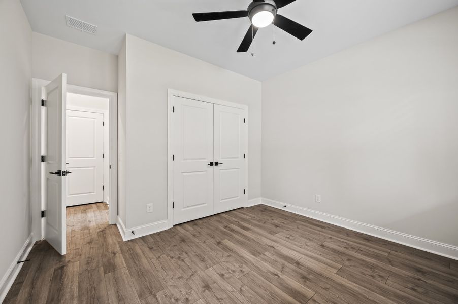 Representative unfurnished interior of a home built from the Avery by Hunter Quinn Homes in Anderson County Homes, Anderson (Image 9).