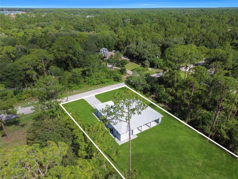 Image 40 of a home in . Image 40 of a home in .