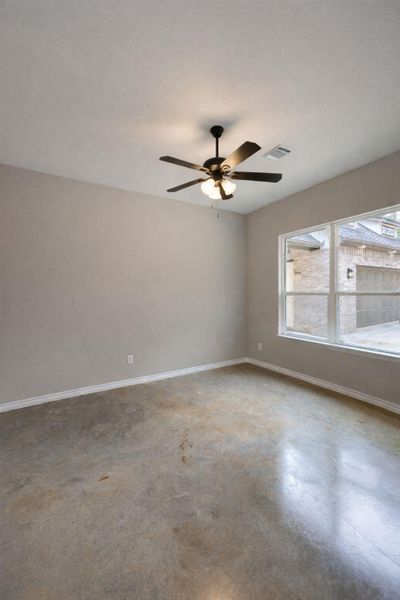 Spacious, unfurnished interior of a new home in , Huntsville (Image 27).