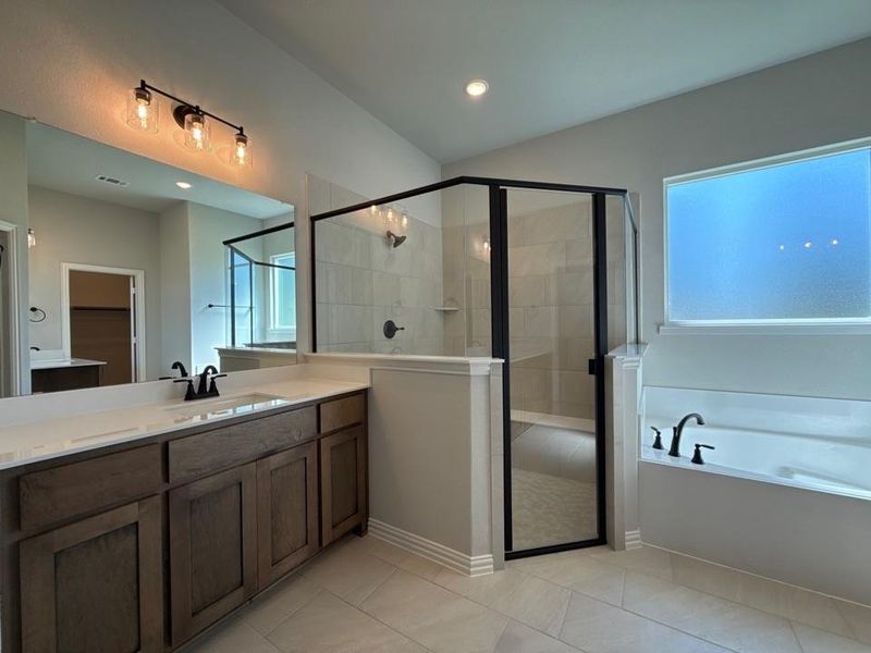 Furnished interior view inside a new home in Oak Grove Addition, Springtown (Image 10).