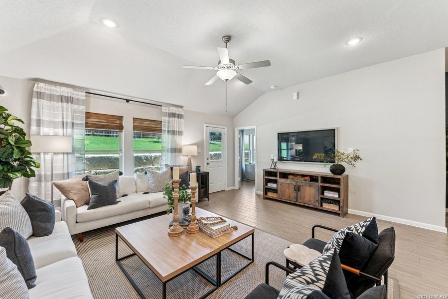 Furnished interior view inside a new home in Cinco Lakes, San Antonio (Image 4).