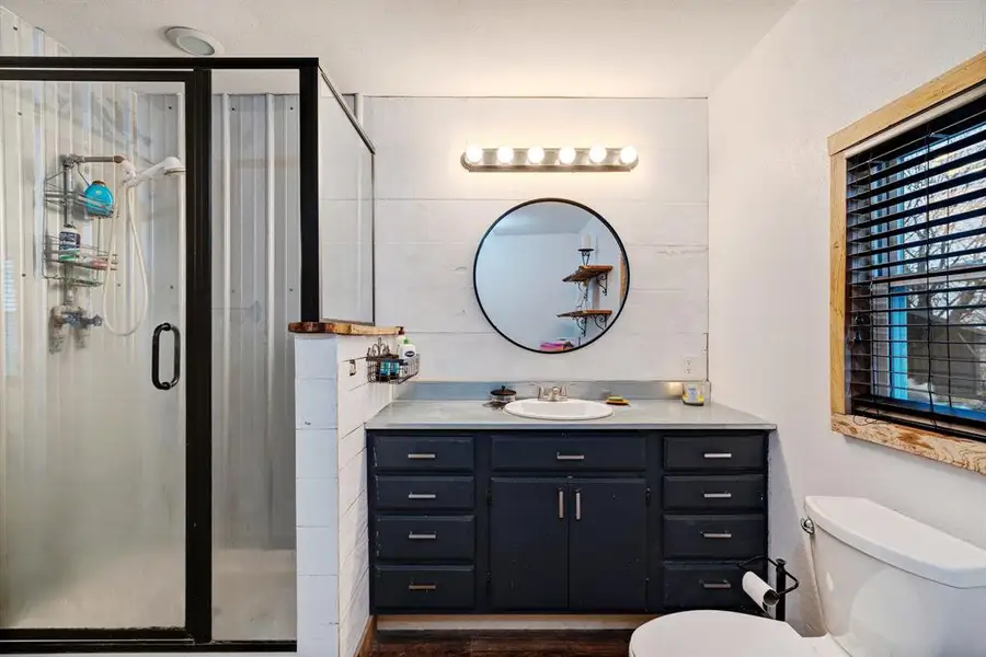 Large walk in shower Large walk in shower