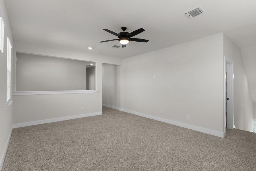 Spacious, unfurnished interior of a new home in Lariat, Liberty Hill (Image 20).