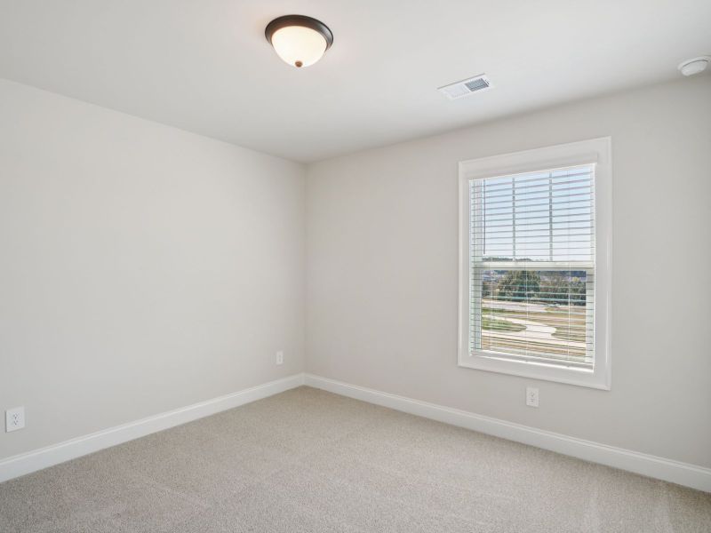 Spacious, unfurnished interior of a new home in Martin Springs - Highland Series, Lawrenceville (Image 18).