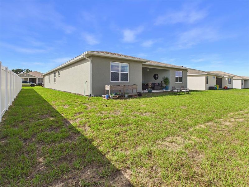 Exterior details and patio area of a home in , Ocala (Image 30).