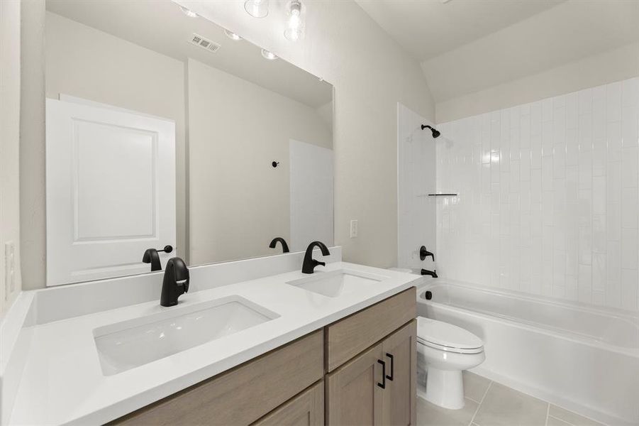 23. 2508 Grinnel - 3RD Bath