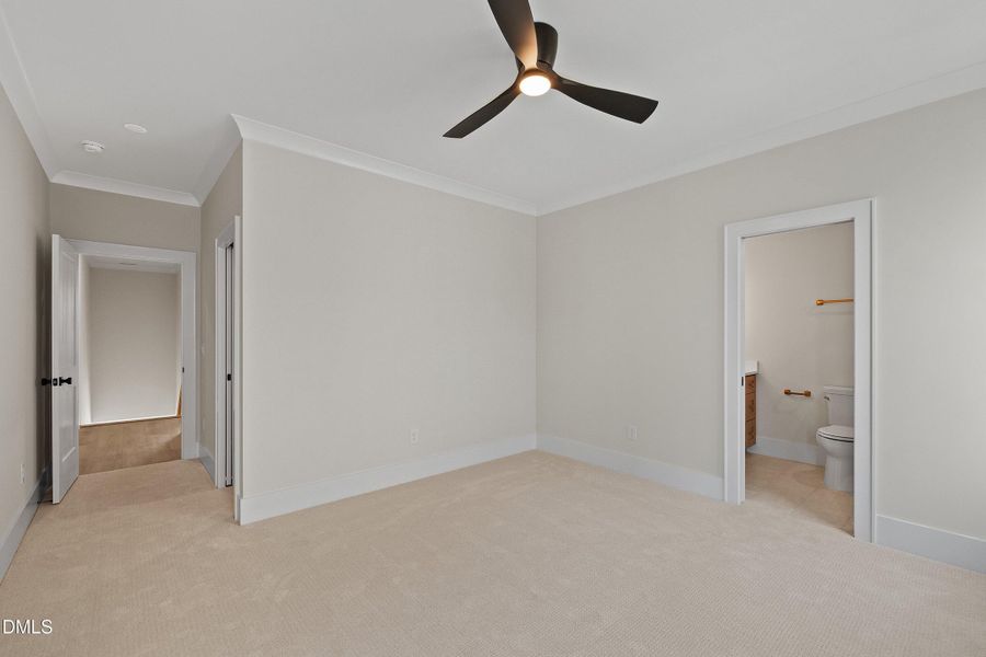 41-221 S West St_2047