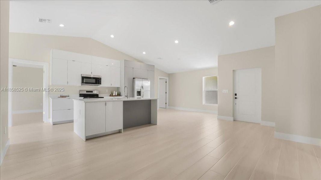 Image 24 of a home in .