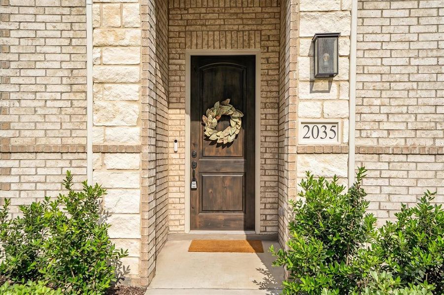 Exterior details and patio area of a home in , Garland (Image 27).