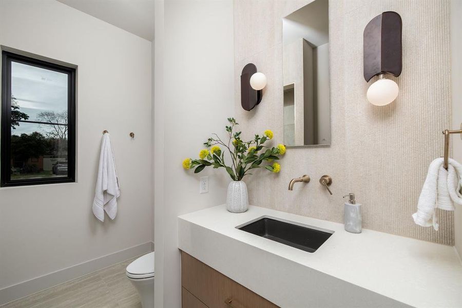 Furnished interior view inside a new home in , Dallas (Image 7). Furnished interior view inside a new home in , Dallas (Image 7).