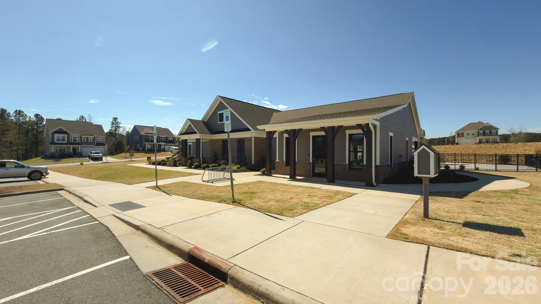 Community amenities in Falls Cove, Troutman (Image 41).