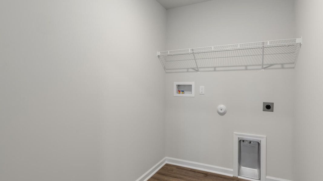 Spacious, unfurnished interior of a new home in Grayson Park, Leland (Image 25).