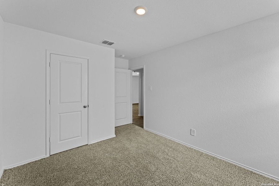 Spacious, unfurnished interior of a new home in Sereno Springs, Converse (Image 12). Spacious, unfurnished interior of a new home in Sereno Springs, Converse (Image 12).
