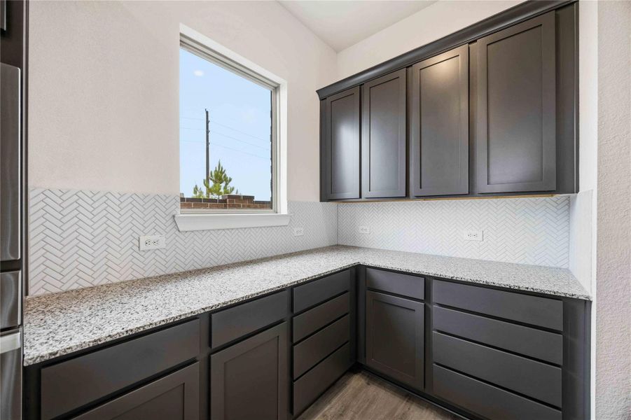 Furnished interior view inside a new home in Canterra Creek 60', Rosharon (Image 13). Furnished interior view inside a new home in Canterra Creek 60', Rosharon (Image 13).