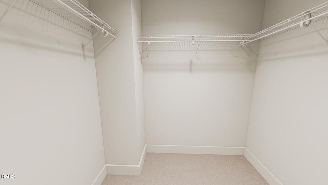 Main Bedroom Walk In Closet