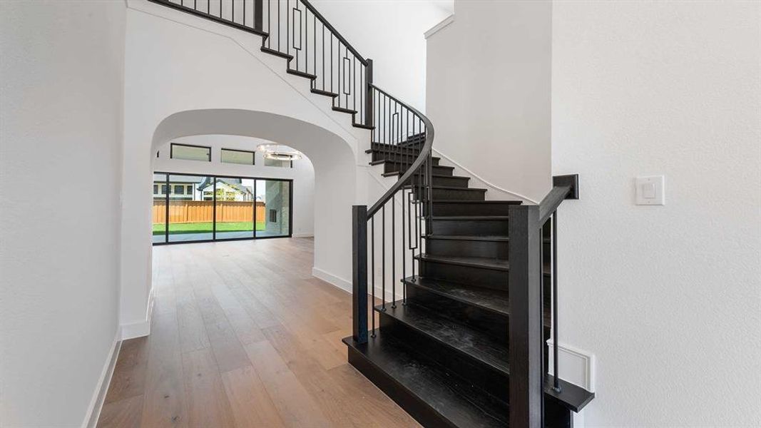Spacious, unfurnished interior of a new home in Fields 60', Frisco (Image 13). Spacious, unfurnished interior of a new home in Fields 60', Frisco (Image 13).