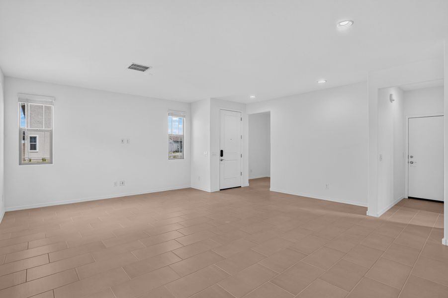 Spacious, unfurnished interior of a new home in Artisan at Asante, Surprise (Image 17). Spacious, unfurnished interior of a new home in Artisan at Asante, Surprise (Image 17).