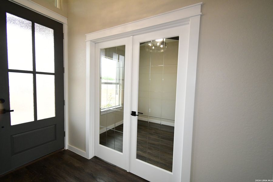 Spacious, unfurnished interior of a new home in , Von Ormy (Image 21).