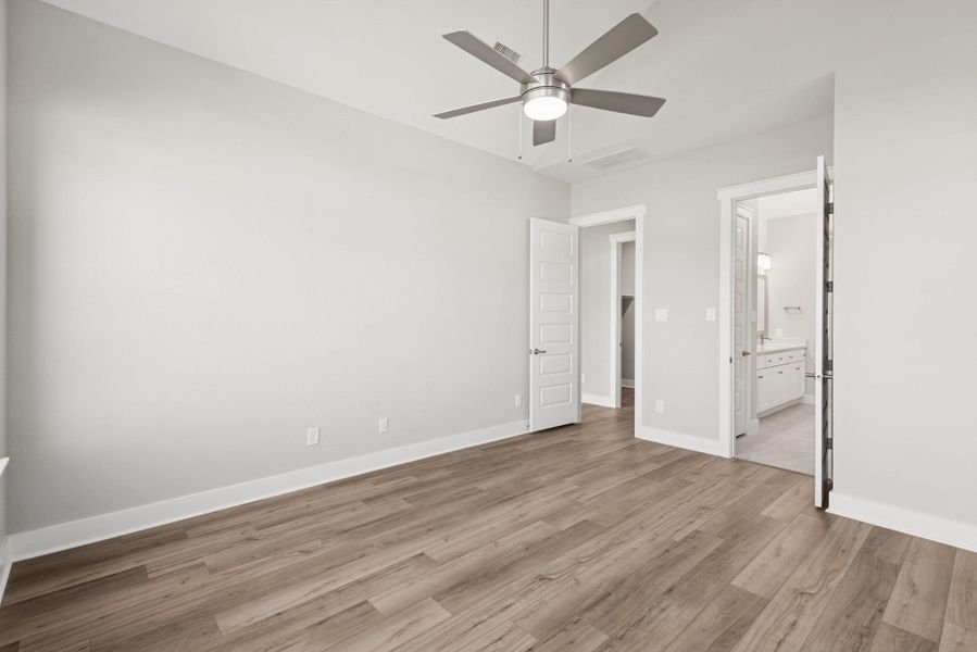 Spacious, unfurnished interior of a new home in ARTAVIA 50' Homesites, Conroe (Image 19).